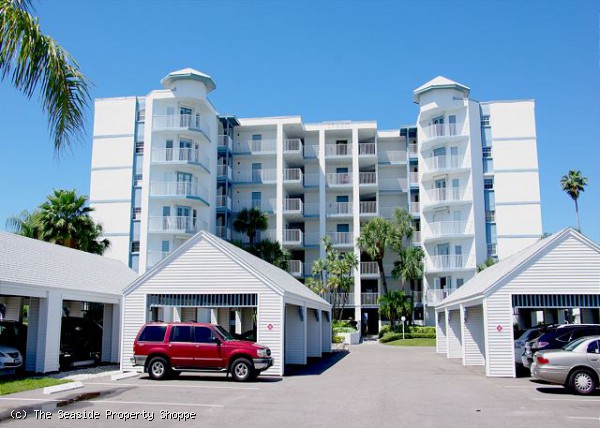 Lighthouse Pointe #305